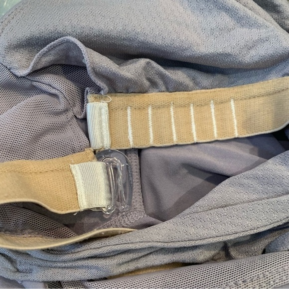 Lululemon Twisted Tank - Picture 6 of 7